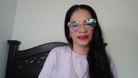 VICTORIA online show from 02-18-25, 05:21