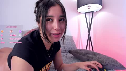Victoria  online show from 02-02-25, 01:52