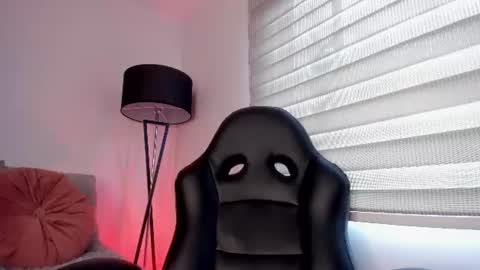 Victoria  online show from 07-28-26, 03:21