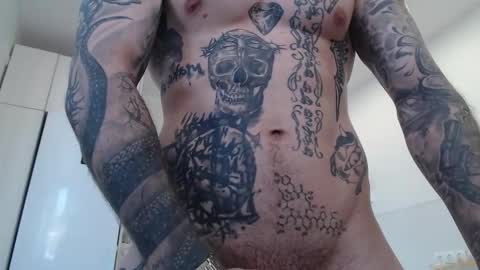 Snapshot of victor_rhino chatting on 02-25-26, 01:10 Victor rhinoff online show from 02-25-26, 01:10