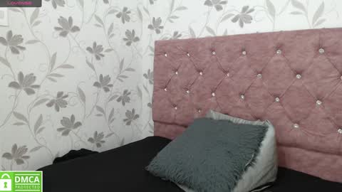 Snapshot of victoria017 chatting on 12-23-24, 02:56 Victoria online show from 12-23-24, 02:56