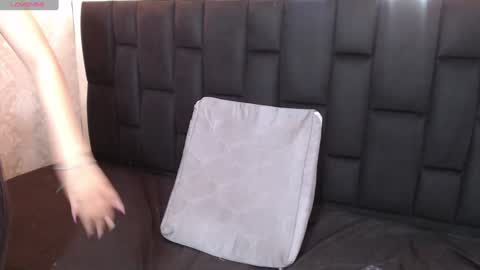 Snapshot of victoria017 chatting on 01-15-25, 03:54 Victoria online show from 01-15-25, 03:54