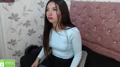 Snapshot of victoria017 chatting on 02-08-25, 05:51 Victoria online show from 02-08-25, 05:51