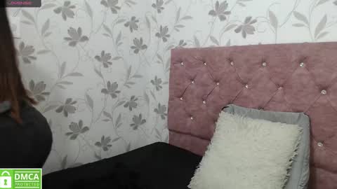 Snapshot of victoria017 chatting on 02-18-25, 04:15 Victoria online show from 02-18-25, 04:15