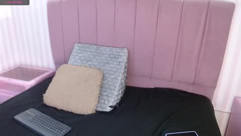 Snapshot of victoria017 chatting on 03-01-25, 05:31 Victoria online show from 03-01-25, 05:31