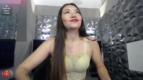 Snapshot of victoria017 chatting on 10-13-25, 02:44 Victoria online show from 10-13-25, 02:44