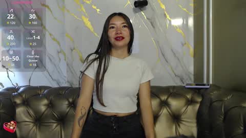 Snapshot of victoria017 chatting on 10-18-25, 04:15 Victoria online show from 10-18-25, 04:15