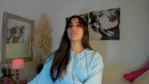 Victoria online show from 06-19-26, 03:44