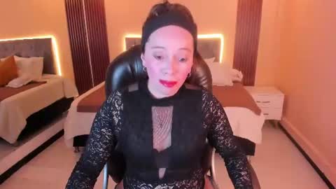 Snapshot of victoria__blake chatting on 07-01-26, 07:24 victoria__blake online show from 07-01-26, 07:24