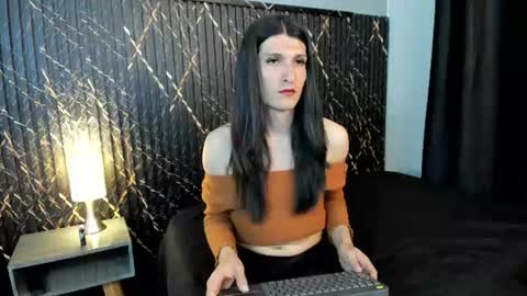 victoria online show from 07-28-26, 04:39