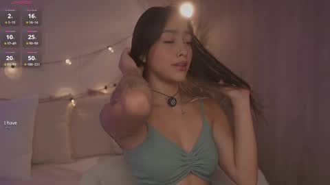 Snapshot of victoria__rossi chatting on 05-26-26, 01:18 online show from 05-26-26, 01:18