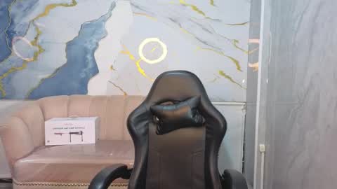 victoria_castillo_b online show from 03-28-26, 01:00