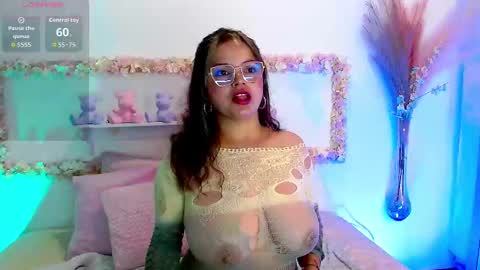 Snapshot of victoria_cherry_ chatting on 10-02-25, 11:39 victoria_cherry_ online show from 10-02-25, 11:39