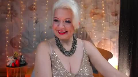Snapshot of victoria_dior chatting on 01-19-25, 06:43 diorvictoria9 online show from 01-19-25, 06:43