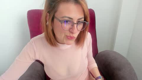 Snapshot of victoria_fallon chatting on 09-08-25, 08:19 VICTORIA online show from 09-08-25, 08:19