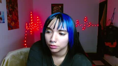 Snapshot of victoria_goddes chatting on 04-18-26, 05:11 victoria online show from 04-18-26, 05:11