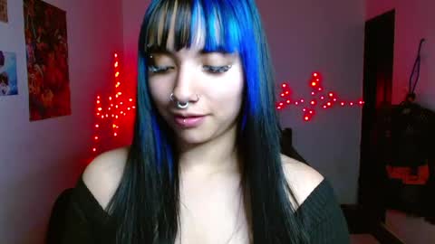 Snapshot of victoria_goddes chatting on 04-19-26, 05:40 victoria online show from 04-19-26, 05:40