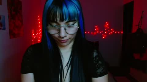 Snapshot of victoria_goddes chatting on 05-13-26, 06:11 victoria online show from 05-13-26, 06:11