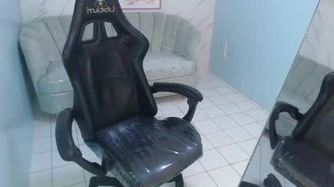 Victoria online show from 03-13-26, 02:01