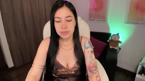 Victoria  online show from 11-11-25, 02:44