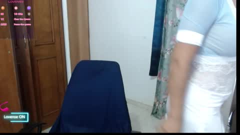 victoria online show from 12-17-25, 03:34