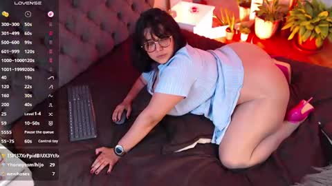 Snapshot of victoria_monteroo chatting on 06-22-26, 03:25 Call me Vic online show from 06-22-26, 03:25