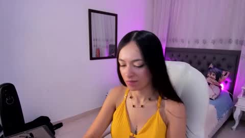 Snapshot of victoria_piercee chatting on 01-09-26, 06:53 victoria_piercee online show from 01-09-26, 06:53