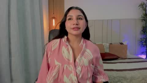 Snapshot of victoria_rossee chatting on 05-15-26, 12:45 VICTORIA online show from 05-15-26, 12:45