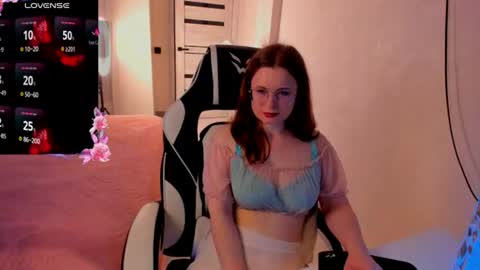 Snapshot of victoria_the_fox chatting on 07-27-26, 06:09 - The Divine Fox online show from 07-27-26, 06:09