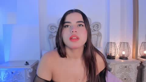 Snapshot of victoria_vallejo chatting on 12-10-24, 11:32 victoria online show from 12-10-24, 11:32