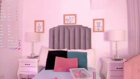 Snapshot of victoria_vallejo chatting on 02-02-25, 11:40 victoria online show from 02-02-25, 11:40