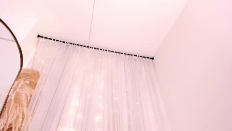 victoria  online show from 03-21-26, 08:19