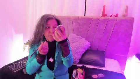 victoriaa_anderson_ online show from 05-01-26, 01:16