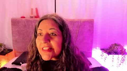victoriaa_anderson_ online show from 05-27-26, 03:31
