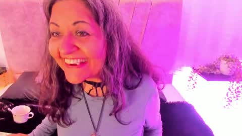 victoriaa_anderson_ online show from 05-28-26, 04:59