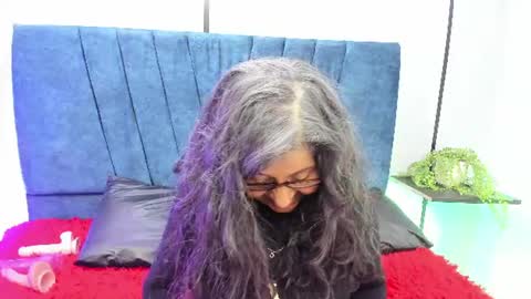 victoriaa_anderson_ online show from 07-09-26, 09:52