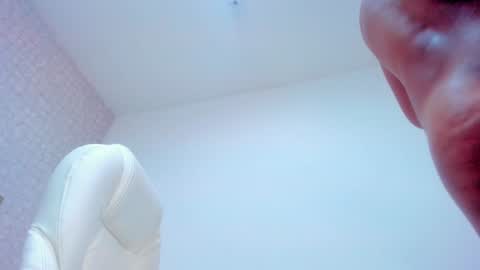 Victoria Sofia online show from 12-30-24, 08:10
