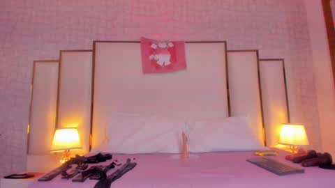 Victoria Sofia online show from 12-30-24, 07:11