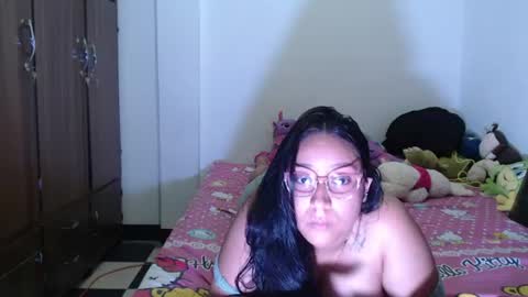 Snapshot of victoriaa_silva chatting on 06-13-26, 02:31 Victoria Silva online show from 06-13-26, 02:31