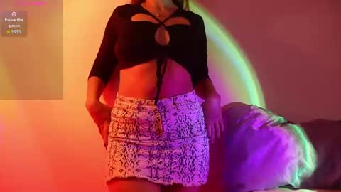 Snapshot of victoriaa_sky chatting on 07-24-26, 02:53 Victoriaa sky online show from 07-24-26, 02:53