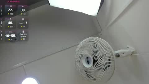 VICTORIA online show from 04-11-26, 11:03