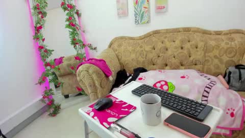 victoriacg online show from 05-30-26, 12:24