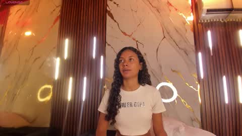 Victoria  online show from 03-18-26, 08:01