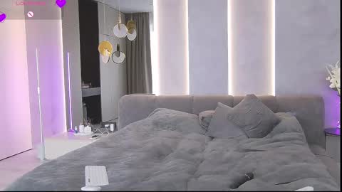 Snapshot of victoriafalls chatting on 03-02-25, 12:22 Miss V online show from 03-02-25, 12:22