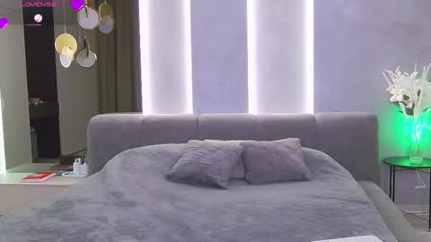 Snapshot of victoriafalls chatting on 03-07-25, 12:48 Miss V online show from 03-07-25, 12:48