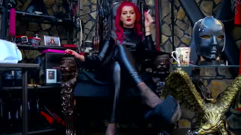 Victoria Heller online show from 01-30-25, 05:41