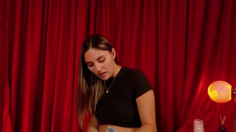 VictoriaNova online show from 04-21-26, 01:53