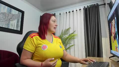 Snapshot of victoriapaker chatting on 06-27-26, 11:04 victoriapaker online show from 06-27-26, 11:04