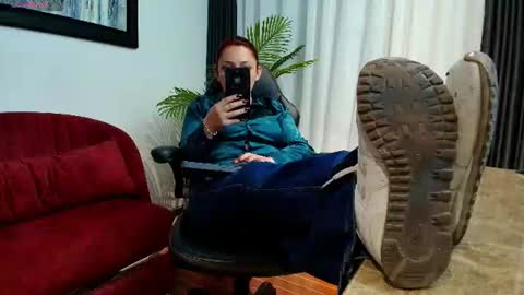 Snapshot of victoriapaker chatting on 07-26-26, 10:44 victoriapaker online show from 07-26-26, 10:44