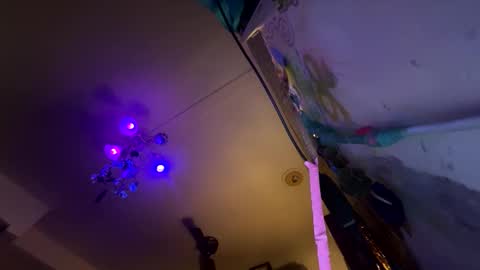 Snapshot of victoriaryderxxxoo chatting on 05-18-26, 02:51 victoriaryderxxxoo online show from 05-18-26, 02:51